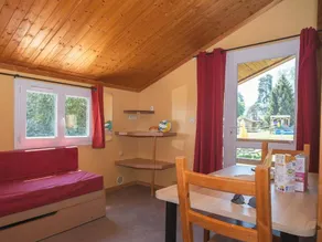 Chalet with terrace - Image 5