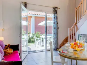 Charming House for 4 with Sleeping Alcove - Image 5