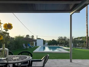 Family-oriented wonderful house with barbecue, terrace & private pool | Pets allowed - Image 2