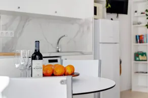 Appartement avec piscine, barbecue et terrasse | Vue jardin - Image 5
