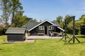 House with garden & terrace - Image 3