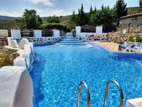 Holiday home with barbeque, garden & pool | Mountain view - Image 2