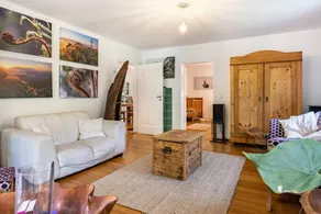Apartment 'Kiwi Retreat' with Private Terrace and Wi-Fi - Image 4