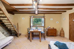 Family-friendly wonderful bed & breakfast with garden, hot tub & barbeque - Image 5