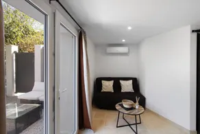 Apartment with garden | Garden view - Image 3