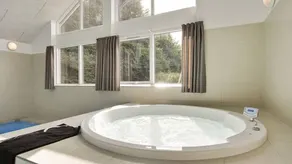 Child-friendly lovely house with private pool, jacuzzi & BBQ | Pets allowed - Image 3