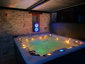 Charming Stone Cottage with Jacuzzi near Rocamadour and Padirac Chasm - Image 2