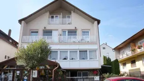 Charming apartment with garden - Image 3