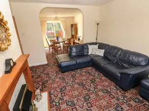 Family-oriented lovely cottage with garden | Beach view | Pets allowed - Image 4