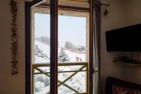 Apartment 'Capcir' with Mountain View, Shared Terrace and Wi-Fi - Image 4