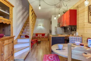 Apartment with terrace, barbecue & pool - Image 2
