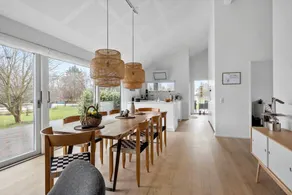 Fully equipped ample house with sauna, terrace & jacuzzi - Image 4