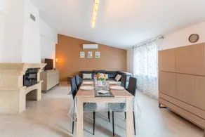 House with garden, barbecue & terrace | Garden view - Image 5