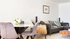 Flat with terrace - Image 5