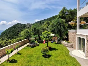 Villa with barbeque, private pool & garden | Mountain view - Image 4