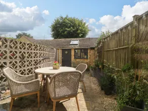 Family-friendly cottage with garden | Pets are welcome - Image 2