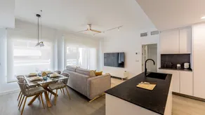 Apartment with pool & terrace - Image 2