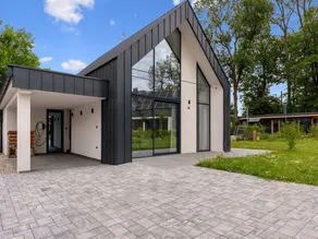 Appartamento con griglia, giardino e sauna - Image 2