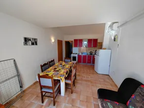 Children-friendly nice flat with garden | City view - Image 4