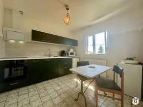 Cottage with barbeque, garden & jacuzzi - Image 3