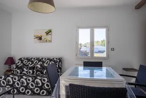 Family-friendly apartment | City view | Pets are welcome - Image 2