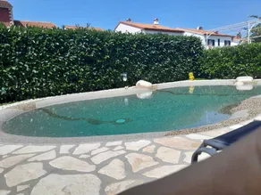 Fully equipped flat with garden, terrace & private pool - Image 2