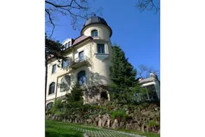 Casa con griglia, giardino e terrazza - Image 2