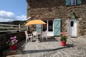 Maison adaptée aux familles avec barbecue, jardin et terrasse | Vue jardin | Avec animaux bienvenus - Image 3