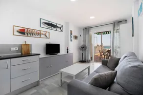 Flat with terrace | Sea view | Beach nearby | Perfect for remote work - Image 2