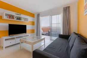 Charmant appartement de vacances avec jardin, terrasse et piscine | Vue ville | À côté de la plage | Parfait pour le travail à distance | Avec animaux bienvenus - Image 3
