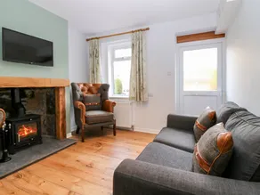 Cottage with garden - Image 5