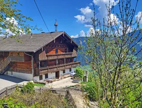 Child-friendly holiday home with terrace & BBQ - Image 2