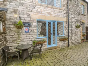 Fully equipped cottage with garden - Image 2