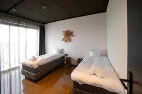 Oesterdam Suite Royal 4 is a very spacious and stylishly furnished 4-person room - Image 4