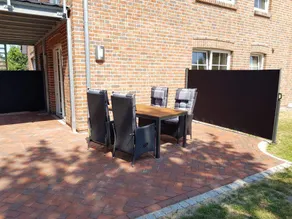 Children-friendly apartment with garden - Image 2