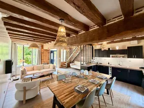 Cottage with barbeque & garden - Image 2
