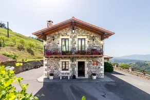 Children-friendly house with barbeque, garden & terrace | Mountain view | Perfect for remote work | Pets allowed - Image 2