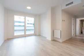 Flat with terrace - Image 2