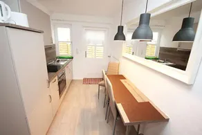 Apartment with terrace - Image 3