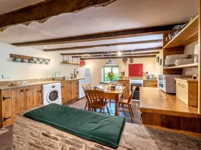 Cottage with garden & BBQ | Pets allowed - Image 5