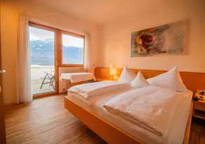 Ferienwohnung mit Terrasse, Garten und beheiztem Pool | Bergblick - Image 2
