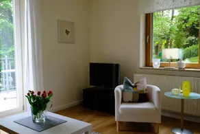 Apartment with garden | Garden view - Image 5