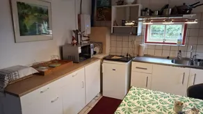 Holiday home with terrace & garden - Image 5