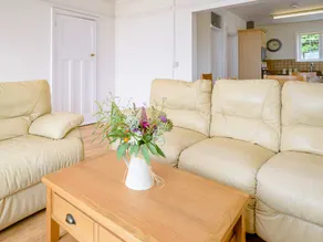 Cottage avec jardin, barbecue et terrasse | Vue plage - Image 4