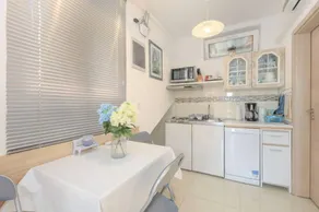 Flat with barbeque, garden & terrace | Sea view - Image 5