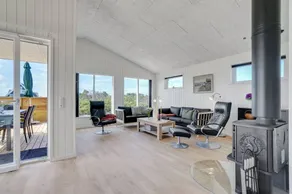 Fully equipped house with terrace & sauna | Pets allowed - Image 4