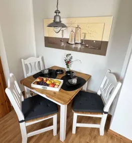 Appartement de vacances adapté aux familles avec jardin, terrasse et barbecue | Vue jardin | Avec animaux bienvenus - Image 3