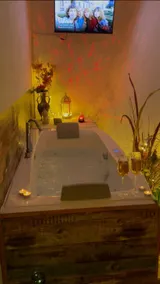 Maison de vacances avec jacuzzi | Vue rivière - Image 2
