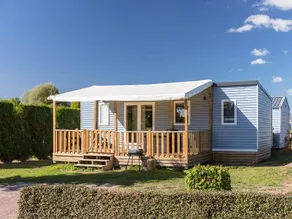 Mobile home with heated pool & terrace - Image 4