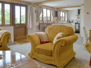 Children-friendly cottage with terrace, garden & BBQ | Pet-friendly - Image 4